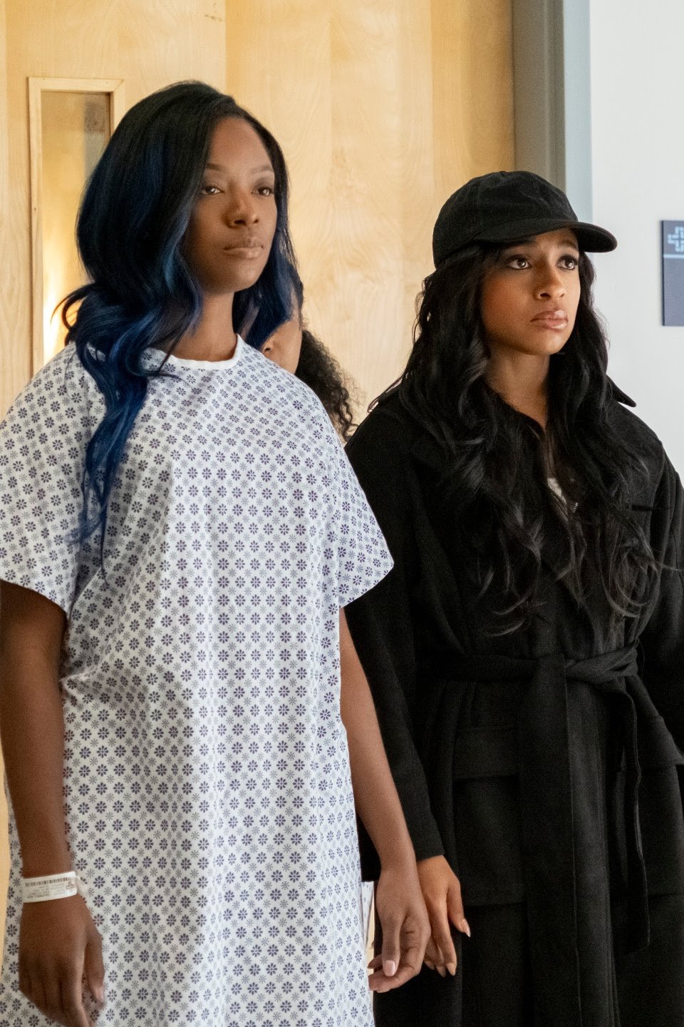 Crowned in Beauty · E01